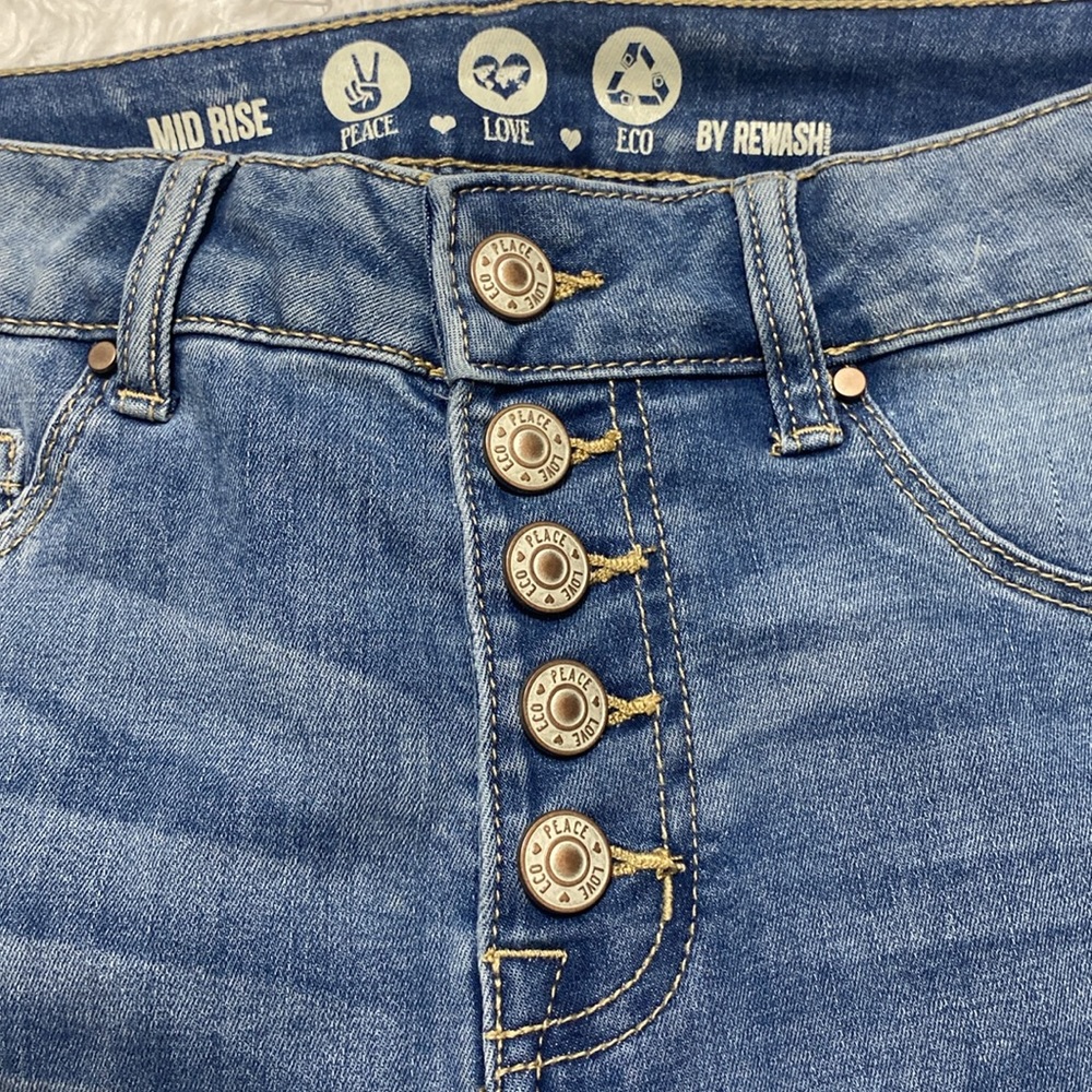 Rewash Button Down Distressed Jeans - Picture 2 of 5